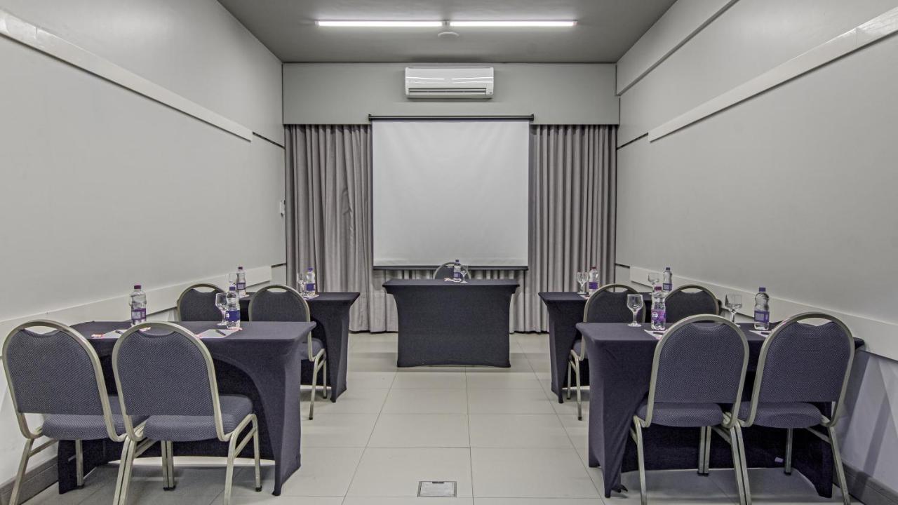 Hotel Deville Express Cascavel Cascavel  Εξωτερικό φωτογραφία
